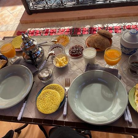 Riad Privatise Jusqu A 5 Personnes A 5 Minutes Place Jemma El Fna Loue Avec Menage Et Petit Dejeuner Compris Marrakesh Extérieur photo